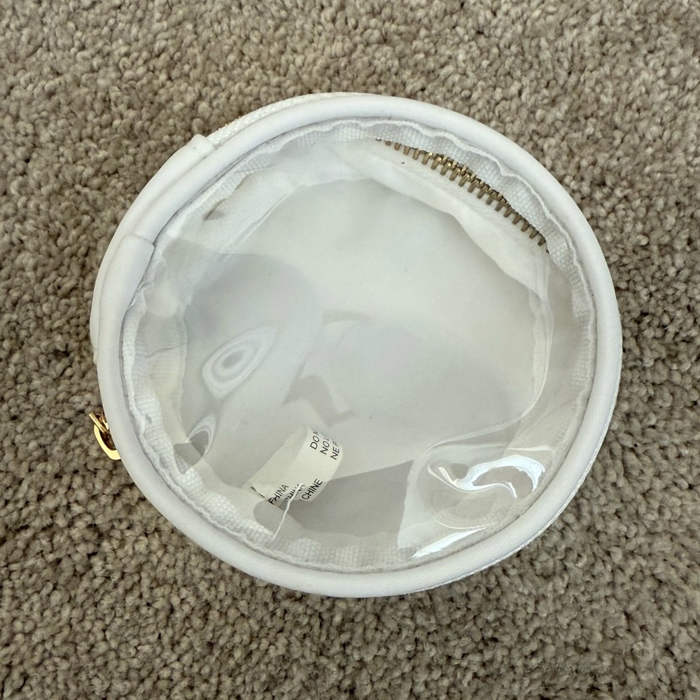 White Circle Pouch